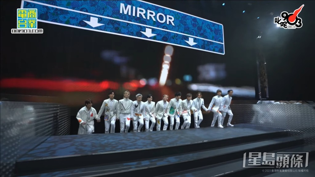 MIRROR。 MIRROR。