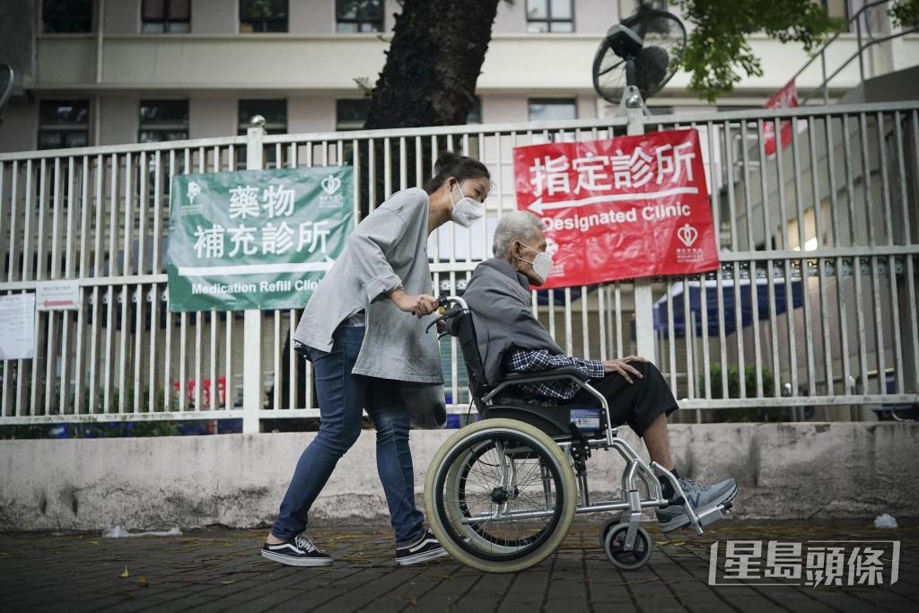 醫管局已加強18間普通科門診診所服務。資料圖片 醫管局已加強18間普通科門診診所服務。資料圖片