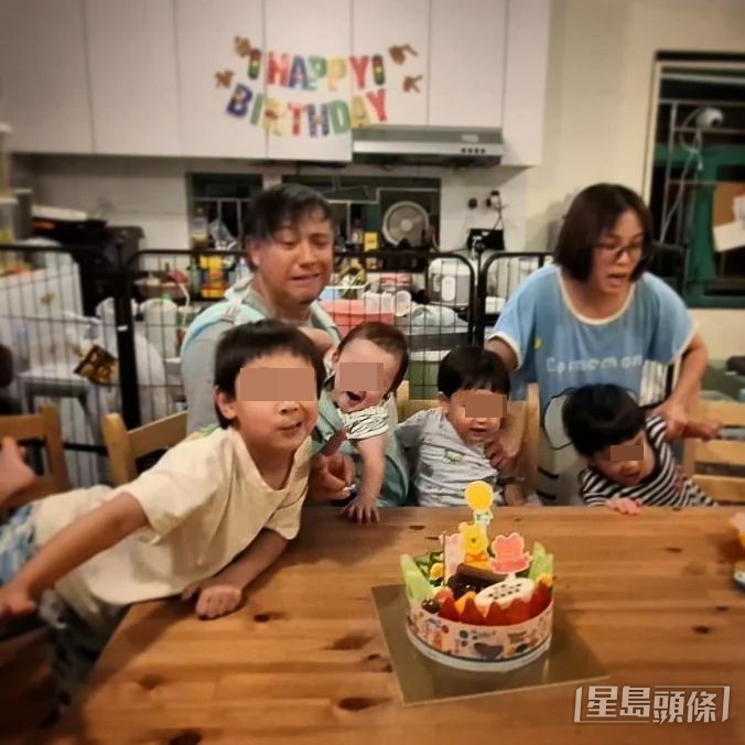 Steven與太太雯雯育有4子，長期財困。
