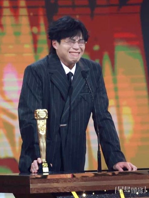 傳吳業坤即將離巢。