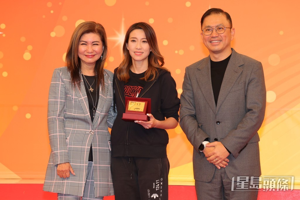 姚子羚已效力TVB 20年，早前獲頒20周年服務獎。