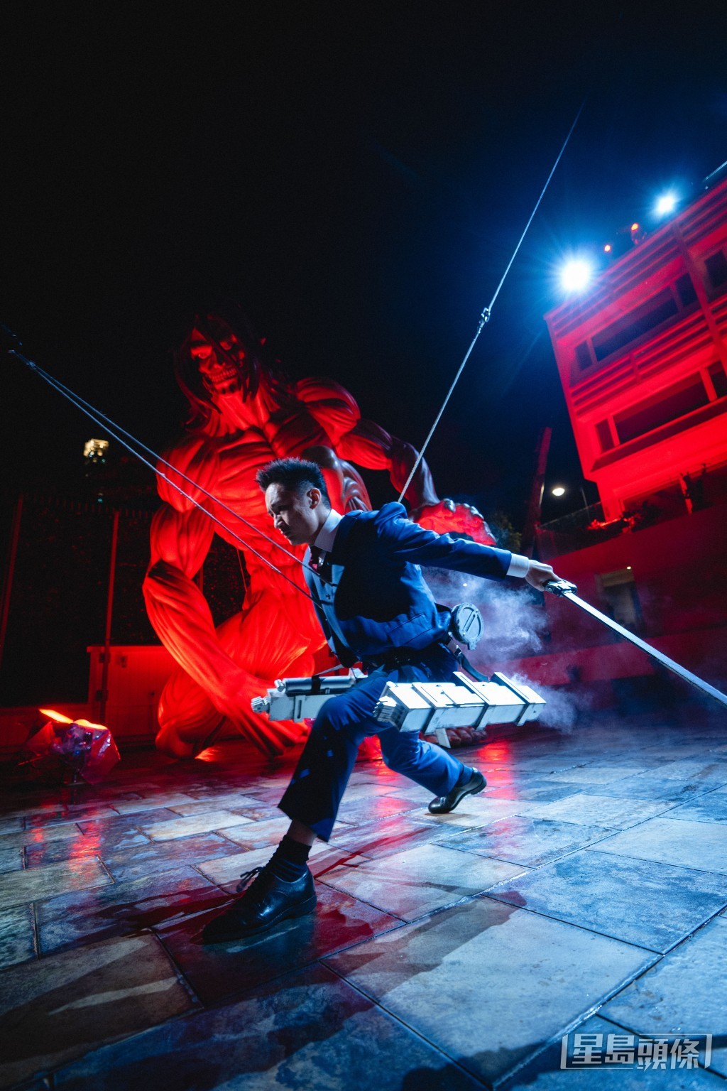 鍾培生於巨人前穩步著地。 鍾培生於巨人前穩步著地。