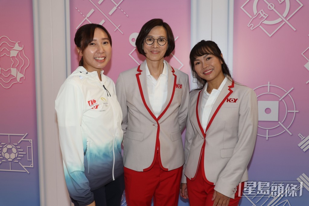 (左起 )苏慧音、“风之后”李丽珊、“牛下女车神”李慧诗为HOY TV的奥运节目担任评述。
