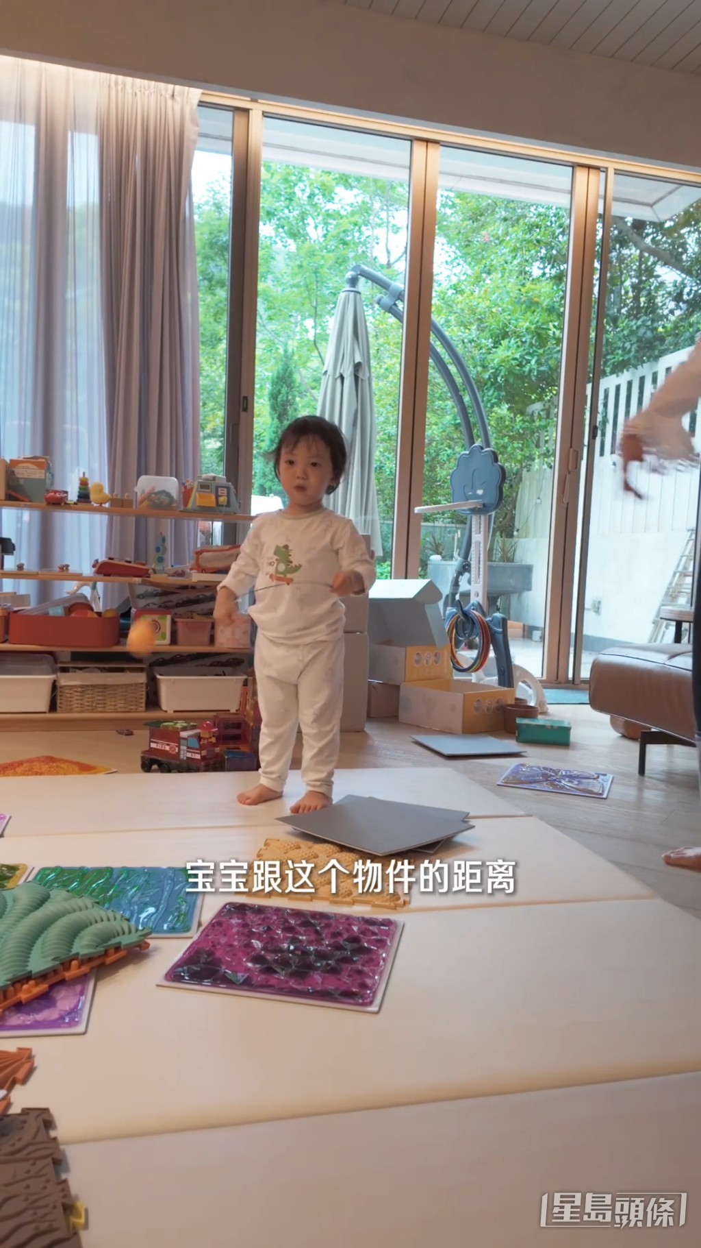 袁偉豪和張寶兒一家住大屋。 袁偉豪和張寶兒一家住大屋。