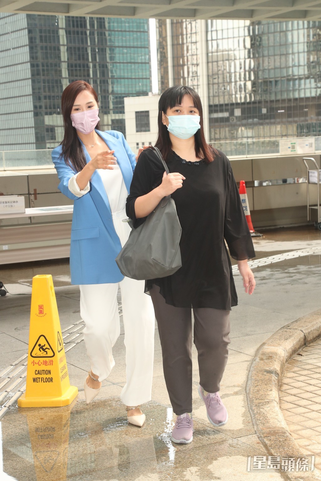 去年9月阿仪涉嫌无牌驾驶，宝玉再为阿仪奔走做担保。