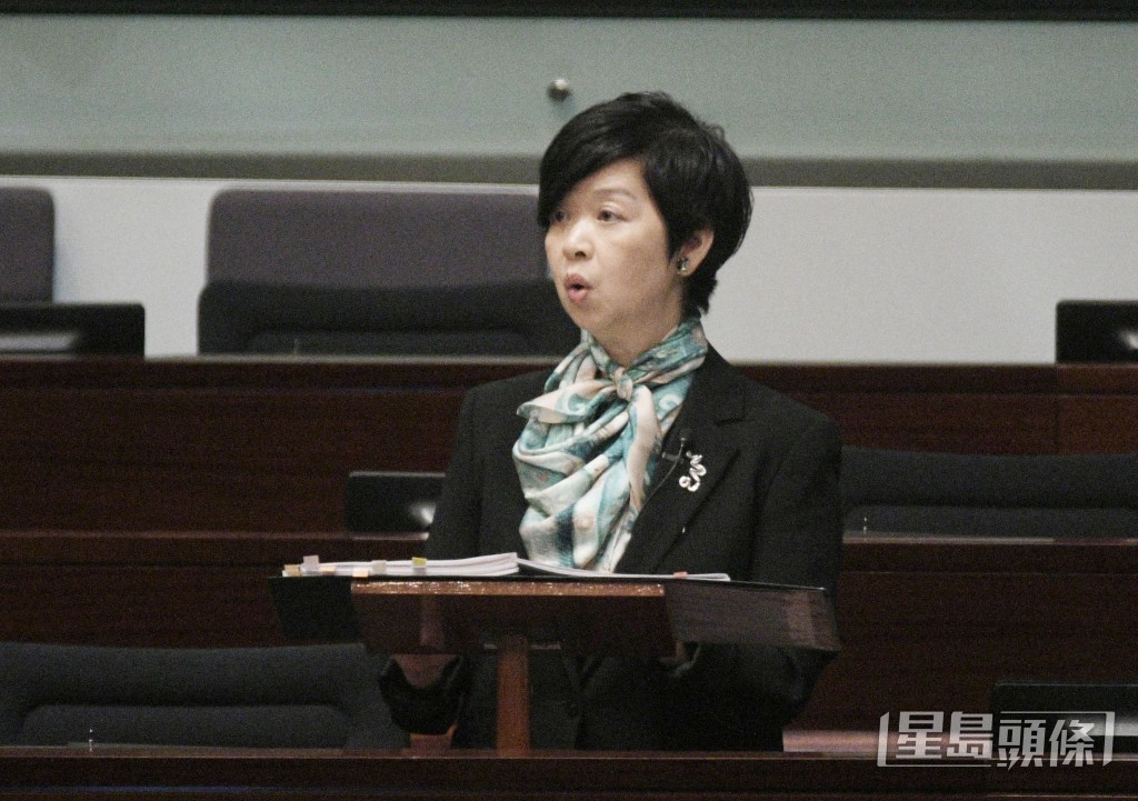 何永賢表示,政府一直關注居於不適切居所市民的住屋需要。資料圖片 何永賢表示,政府一直關注居於不適切居所市民的住屋需要。資料圖片
