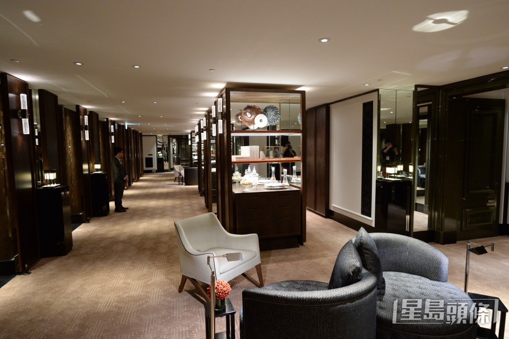 榜單評價指香港瑰麗酒店同時為眾多賓客提供極致周到的服務。資料圖片 榜單評價指香港瑰麗酒店同時為眾多賓客提供極致周到的服務。資料圖片