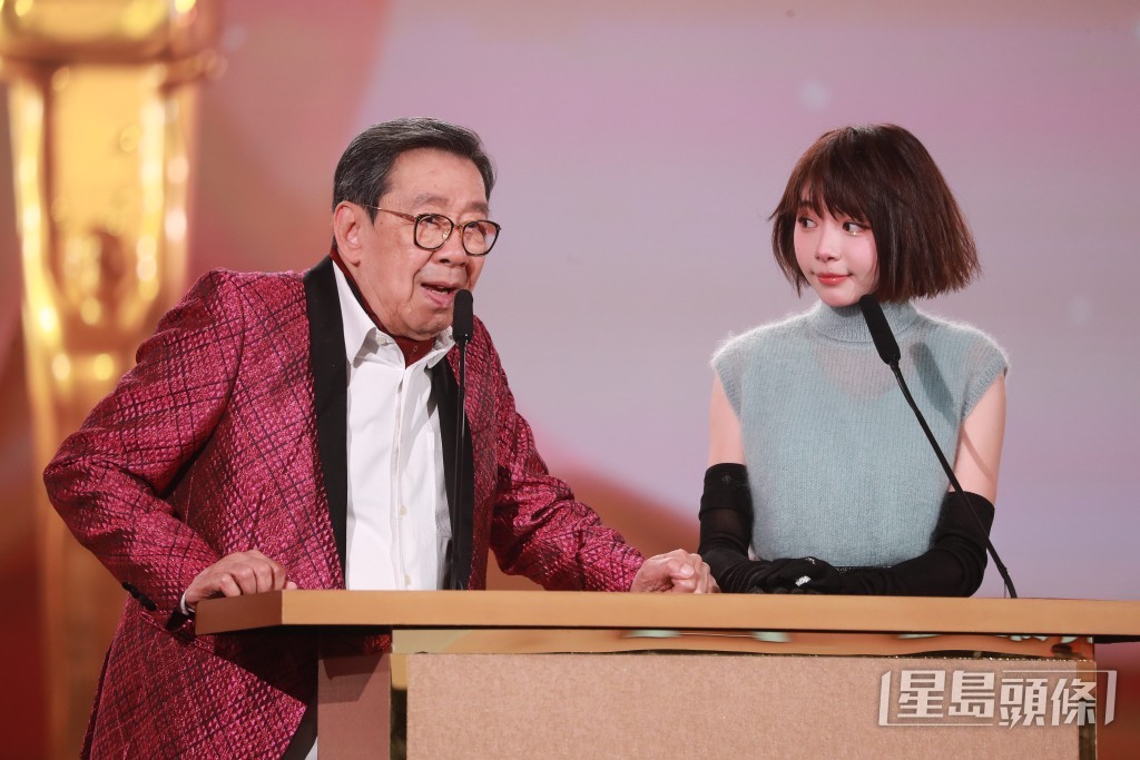 胡楓及林明禎頒發「馬來西亞最喜愛TVB男主角」。