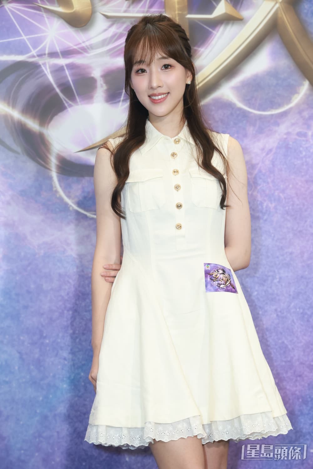甄敏芳被指下一段感情是圈中人、靚仔但不是真命天子。 甄敏芳被指下一段感情是圈中人、靚仔但不是真命天子。