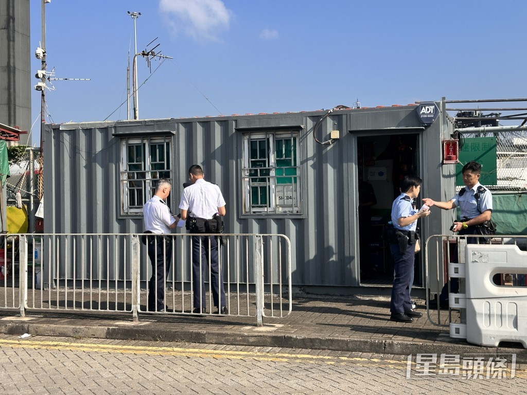警员到场调查。梁国峰摄 警员到场调查。梁国峰摄