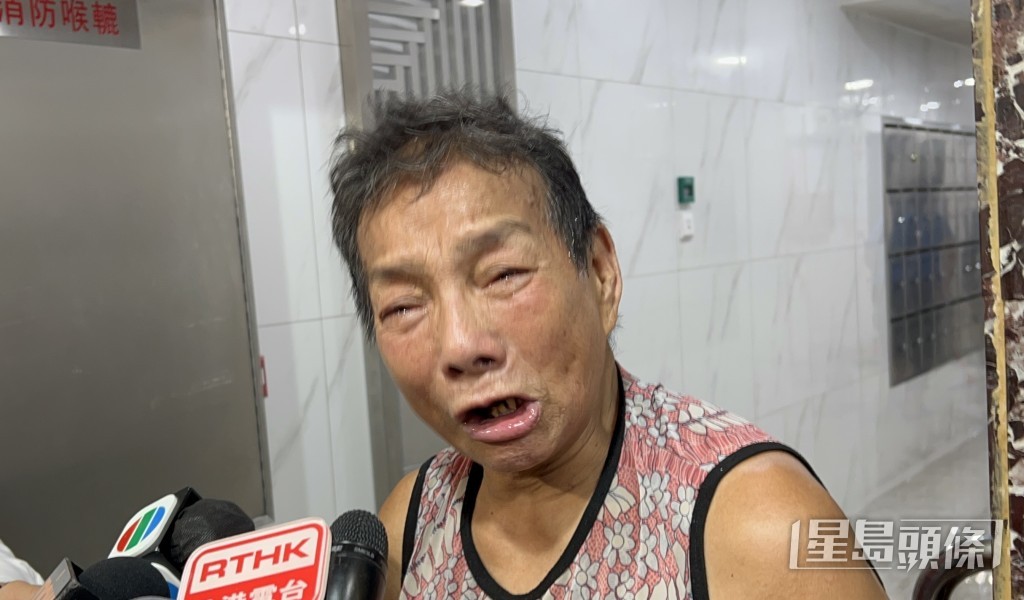 提起丈夫離世，淚如雨下。楊偉亨攝