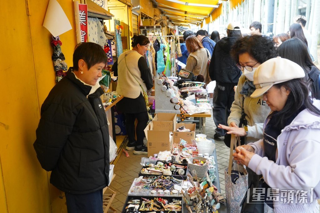 擁有近20年歷史的錦上路跳蚤市場。 擁有近20年歷史的錦上路跳蚤市場。