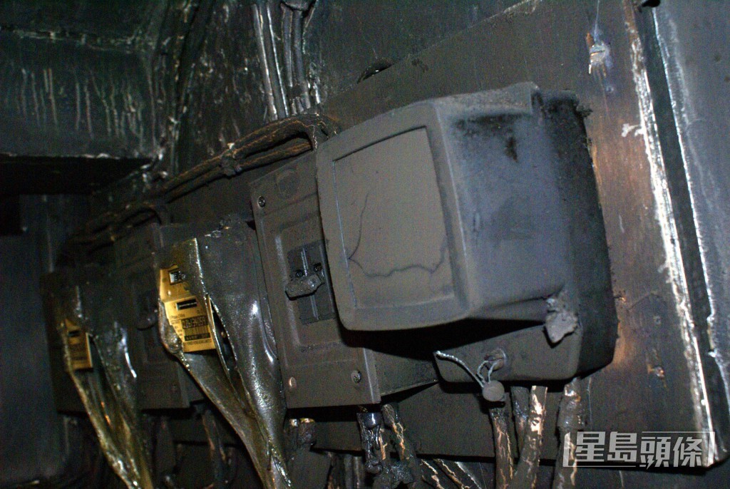 5級大火後，旺角彌敦道嘉禾大廈內情況。