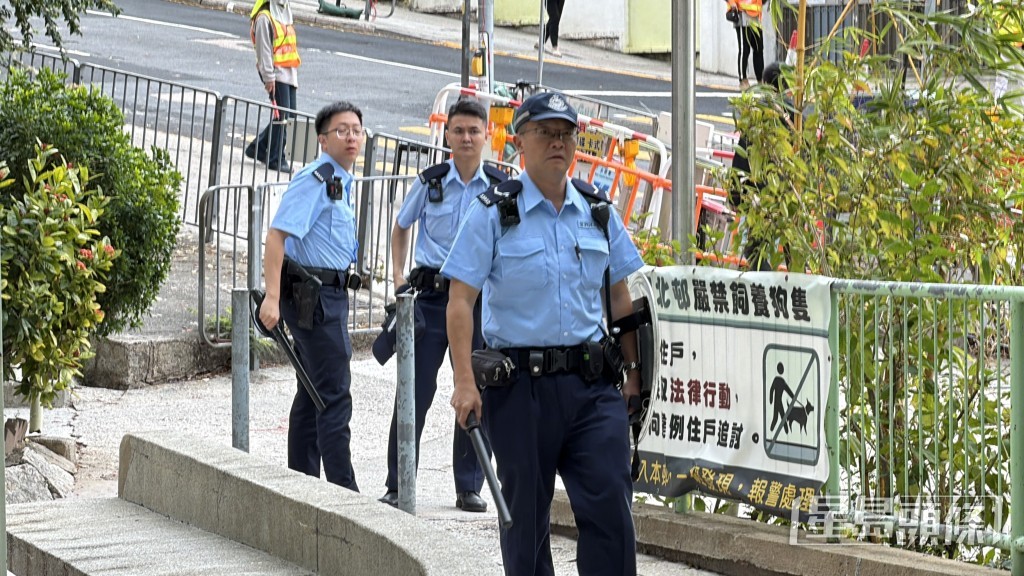 警員接報到場。梁國峰攝