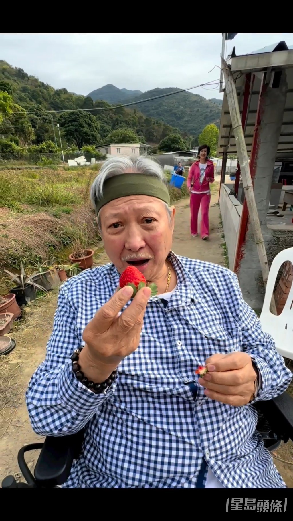 洪天明早前貼出三代同堂為洪金寶慶生的短片。