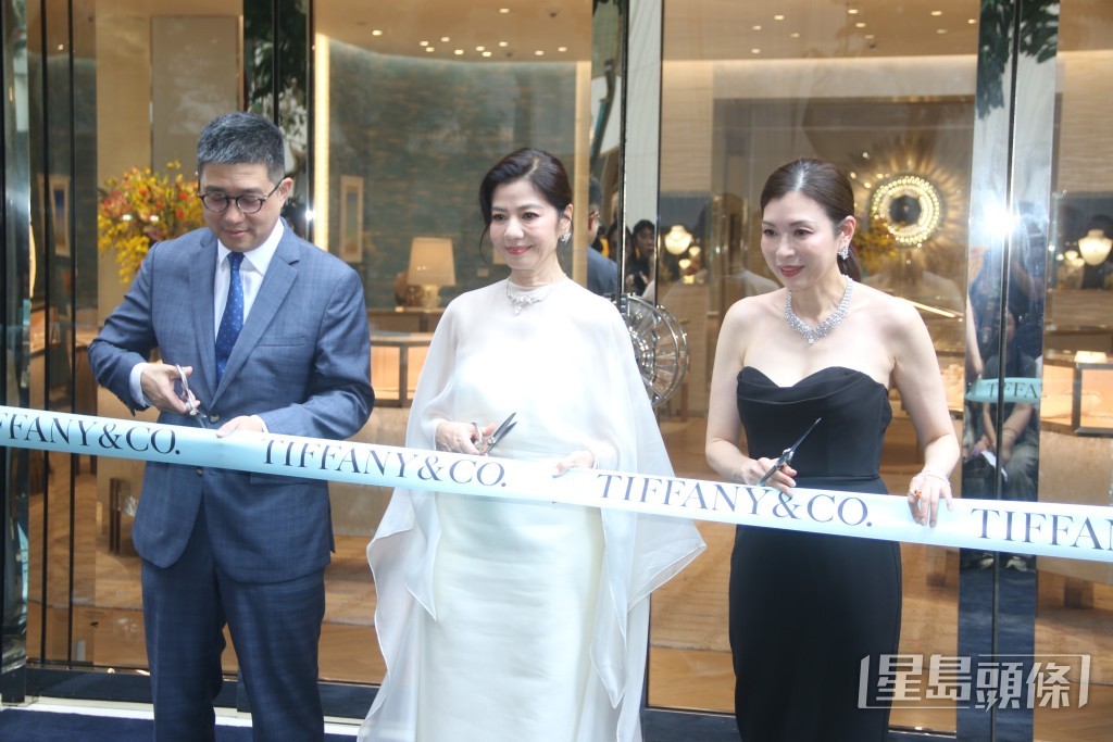 鍾楚紅近年成為「演唱會常客」，她透露自己有很多心儀的女歌手和樂隊。