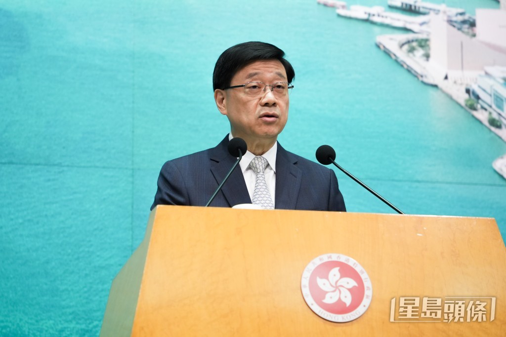 李家超表示，先行先试计划希望从中理解、深入去听取意见。吴艳玲摄
