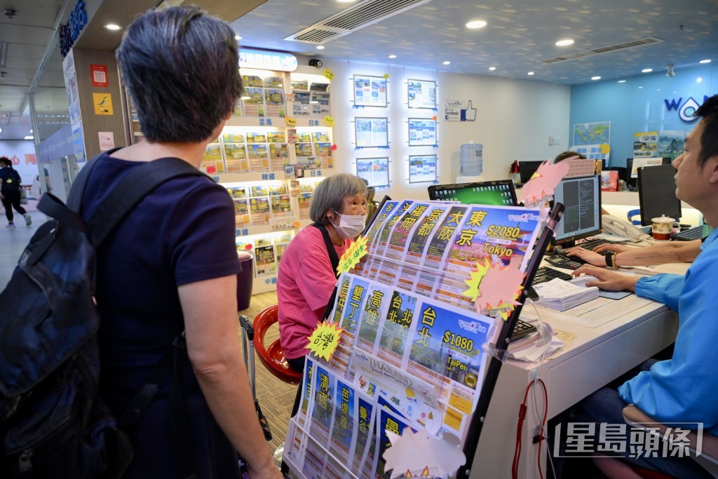 有旅行社指不少原打算於復活節到海外旅遊的市民，改為參加大灣區團。