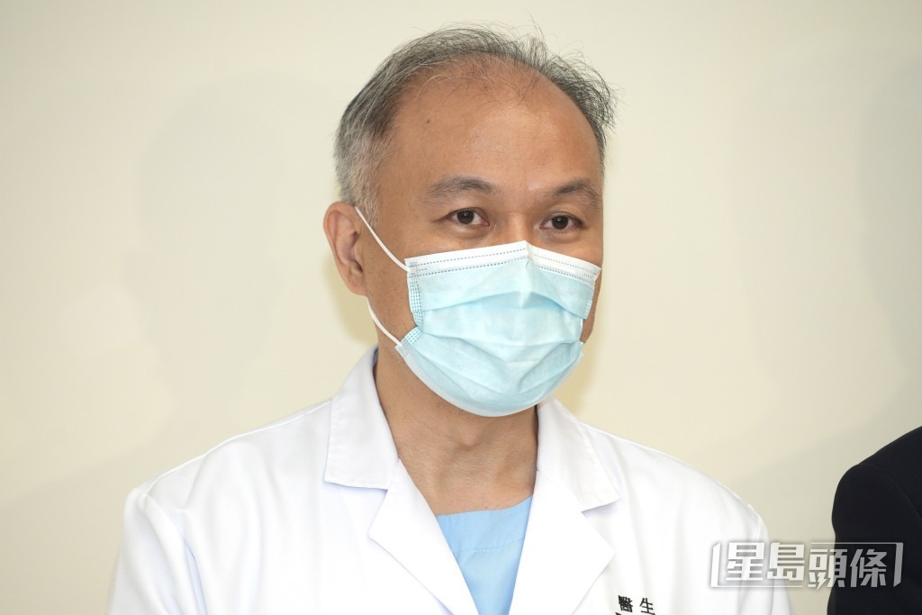 仁濟醫院急症室部門主管練偉雄。資料圖片 仁濟醫院急症室部門主管練偉雄。資料圖片