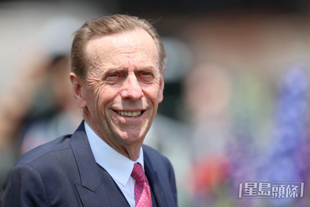 蔡約翰目前以五十三場頭馬在2024/2025年度馬季練馬師榜上領先。
