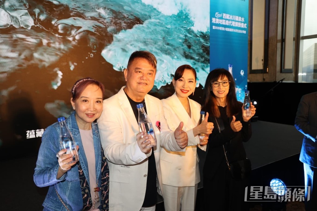 好友米雪、陳百祥和黃杏秀亦有到場支持。