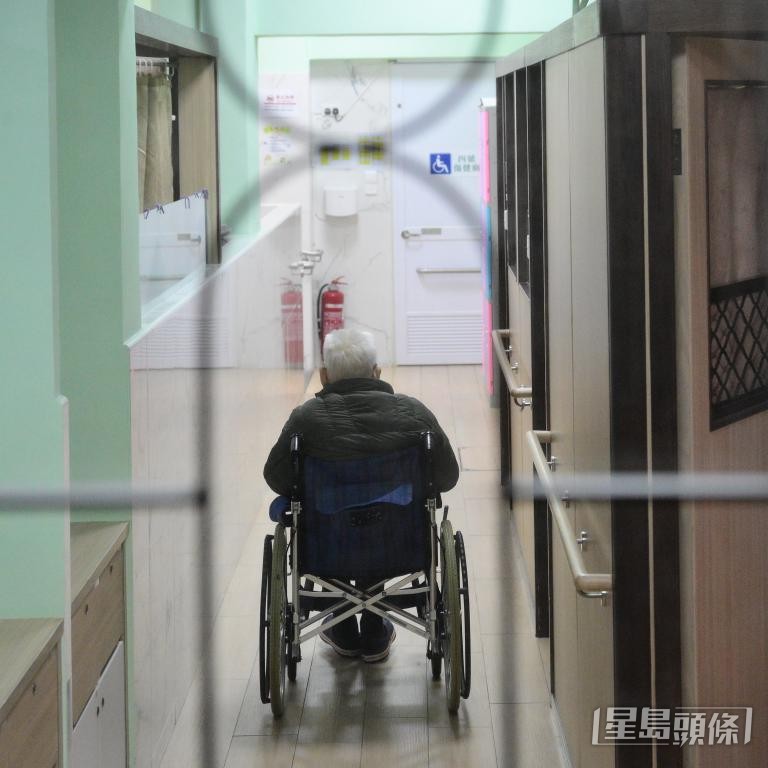 有家長組織倡議「兩代共居」，即年長家長與子女可入住同一院舍。
