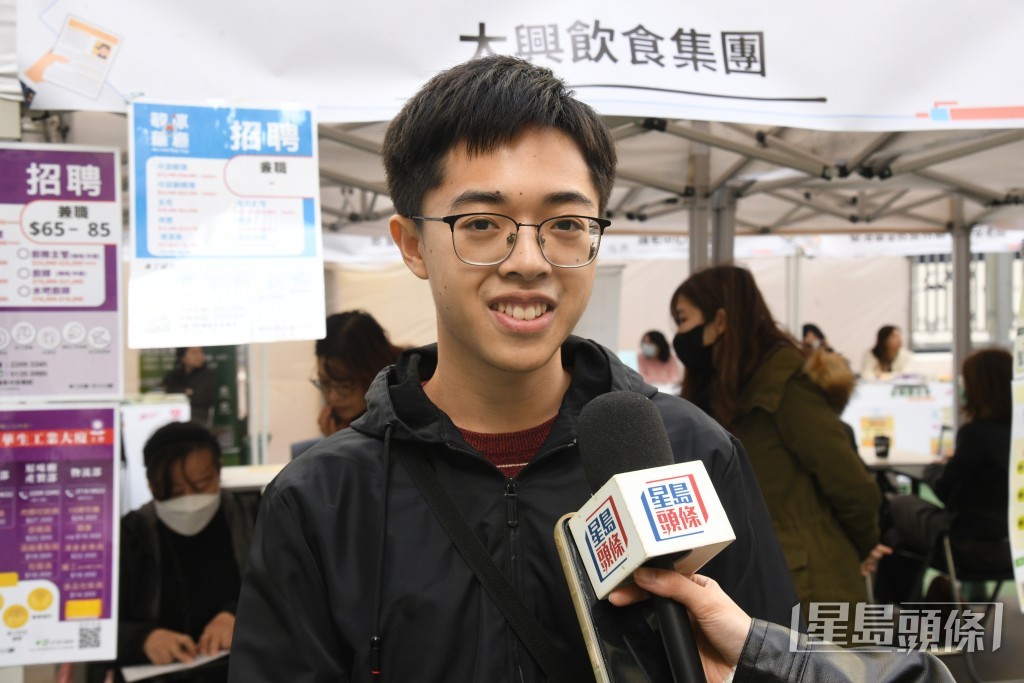 新來港人士黃先生。何健勇攝 新來港人士黃先生。何健勇攝