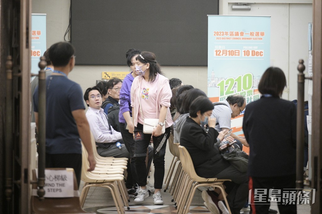 譚耀宗認為27.54%投票率差不多。資料圖片 譚耀宗認為27.54%投票率差不多。資料圖片