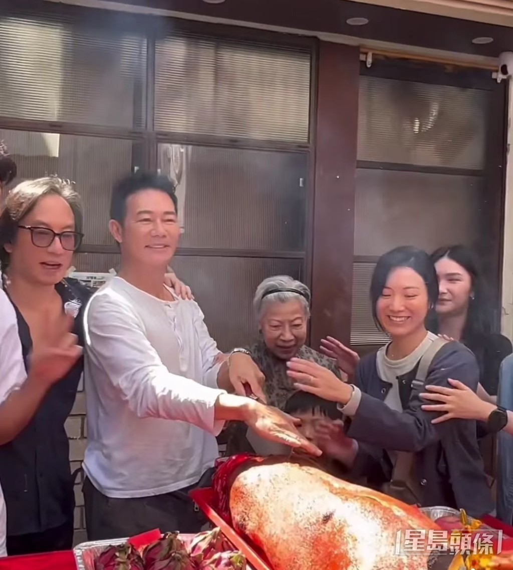 开镜拜神求拍摄顺利。