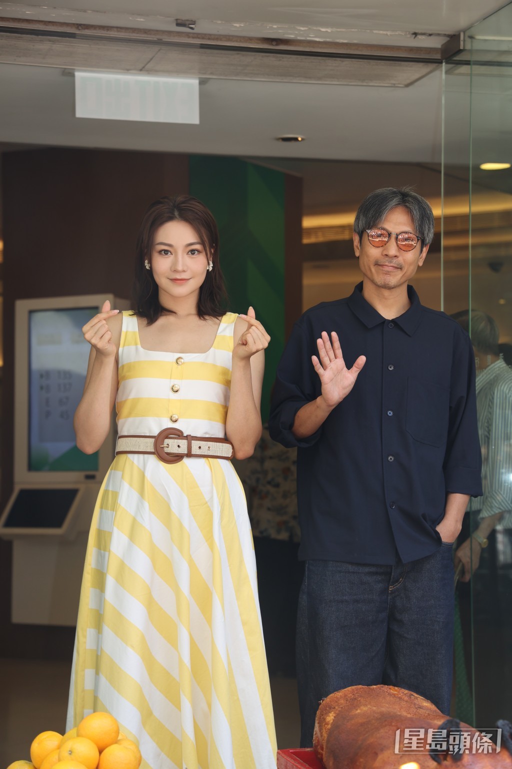 關嘉敏、陸駿光參演電影《慾望寄生》。