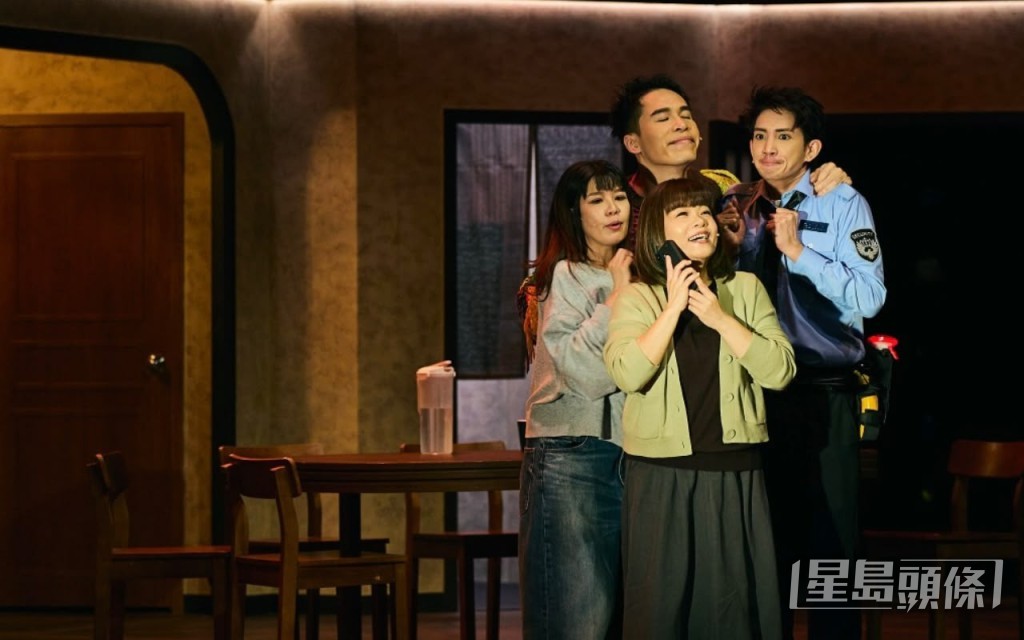 《關於那隻龜回魂的故事》講述一隻陪伴家族多年的老龜，在「回魂夜」以奇幻溫情方式現身，引領一家人跨越心靈創傷、化解多年誤解，笑中帶淚。