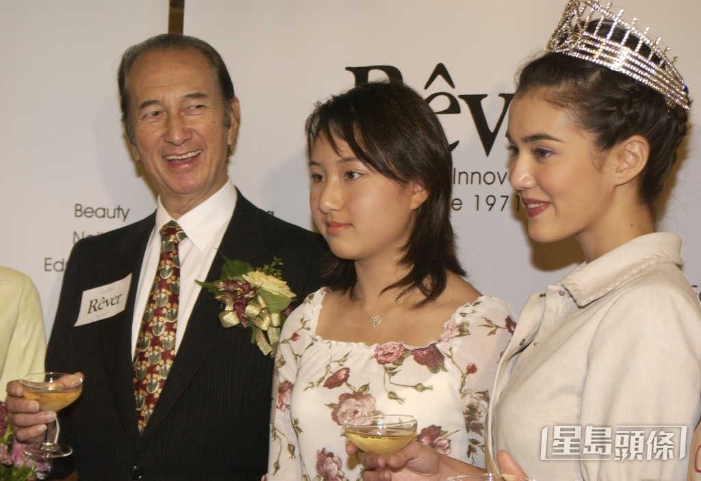 何超云为已故赌王何鸿燊三房长女。