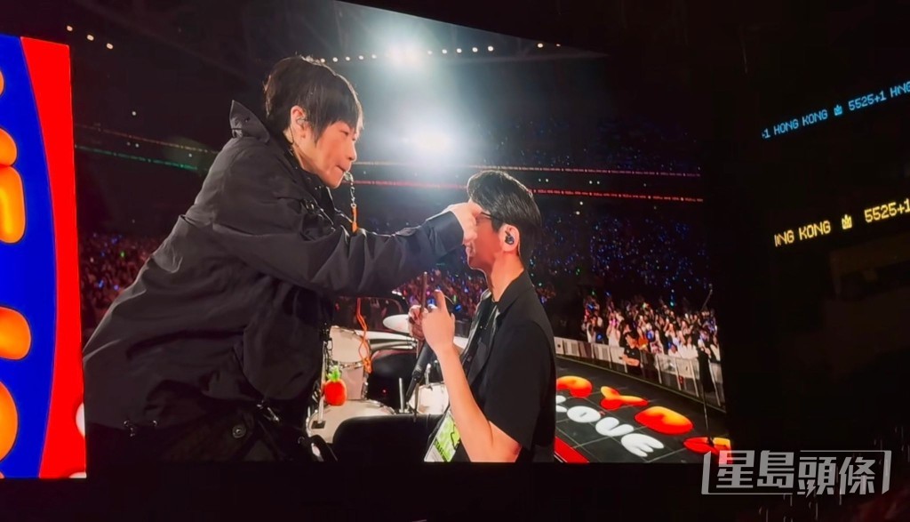 阿信和冠佑互動。 阿信和冠佑互動。