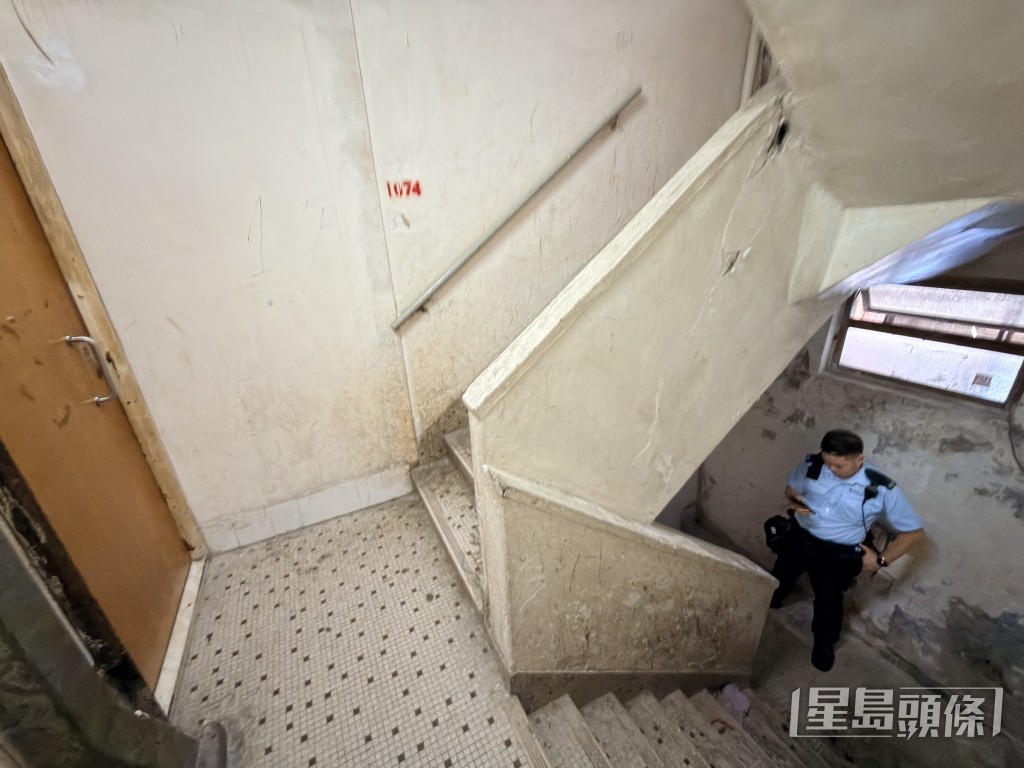 警员到场调查。 警员到场调查。