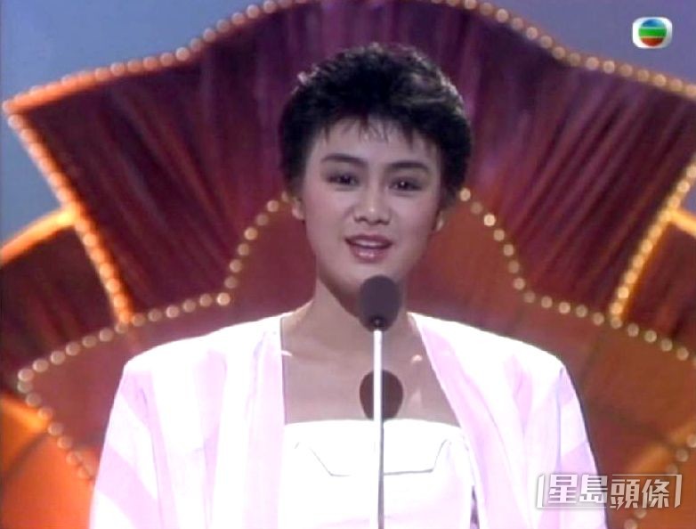 17歲時姚正菁參選電視小姐,可惜三甲不入。 17歲時姚正菁參選電視小姐,可惜三甲不入。