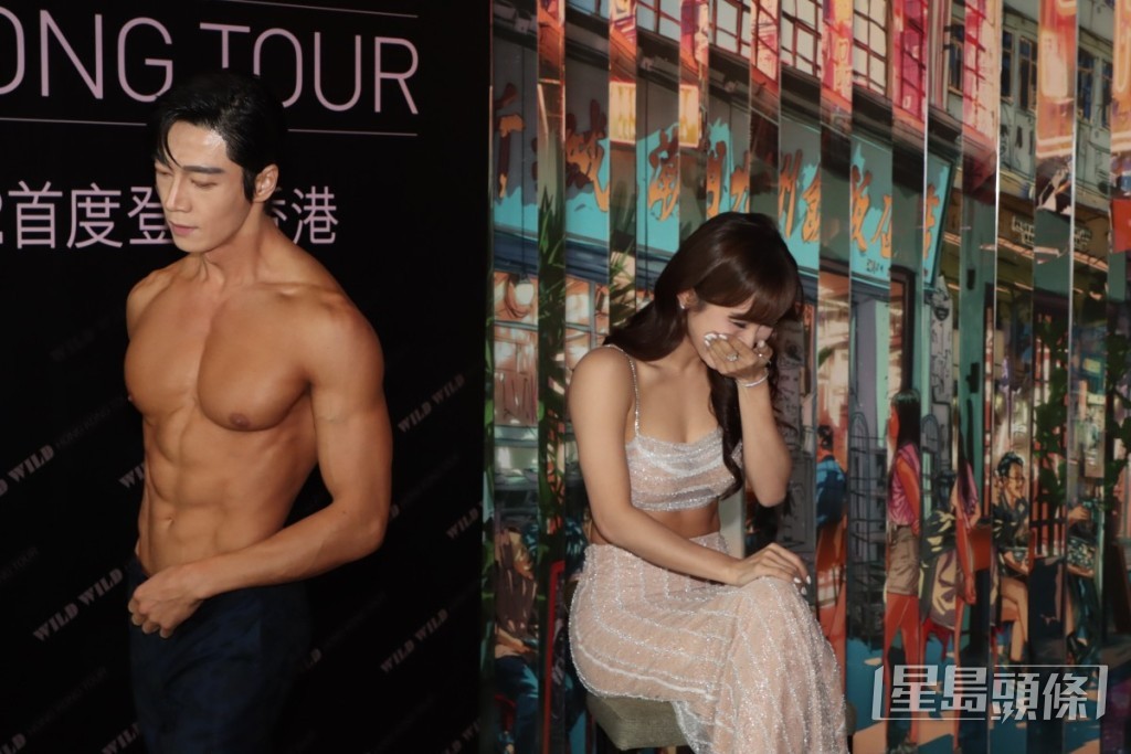 DADA尷尬掩口忍笑