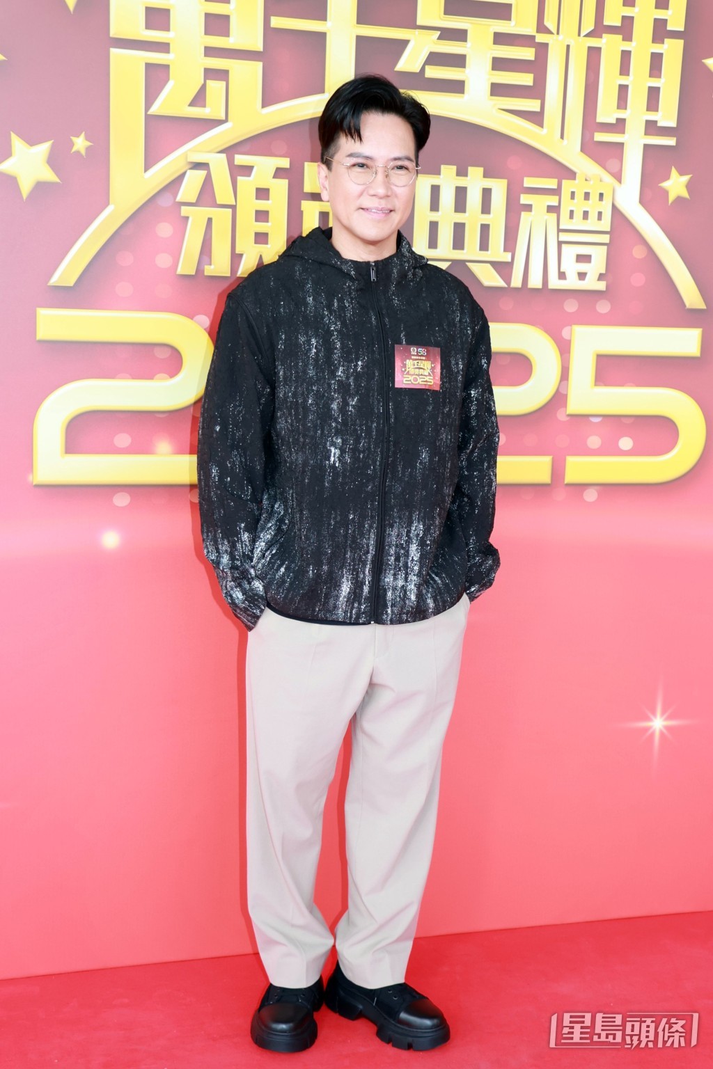 區永權以過來人身分提醒身旁候選人，必須預先準備得獎感言。