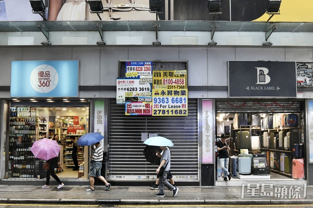 工商舖共錄271宗買賣跌4.6%,連跌3個月。 工商舖共錄271宗買賣跌4.6%,連跌3個月。