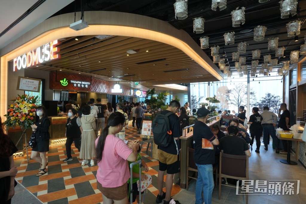 商場多間食肆已經開業。吳艷玲攝