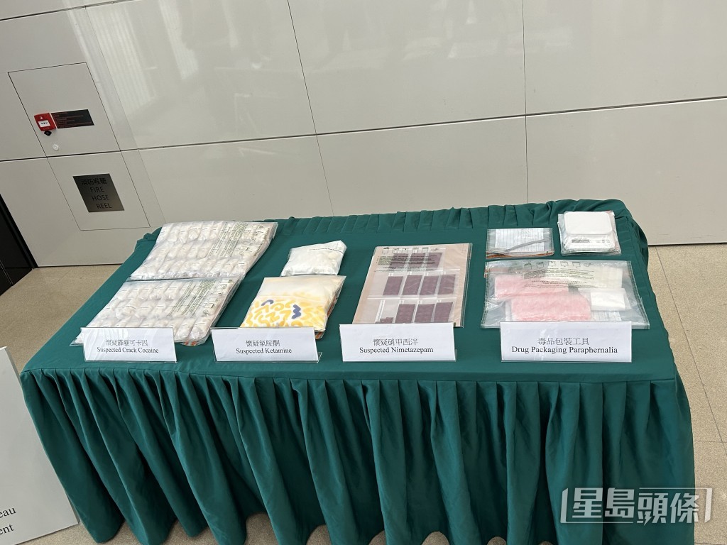 海關展示所得證物。