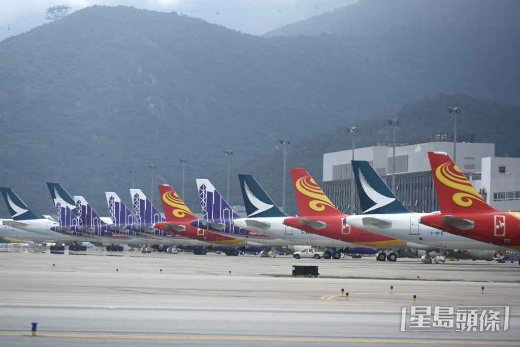 多間航空公司也加強應對湍流的指引。 多間航空公司也加強應對湍流的指引。