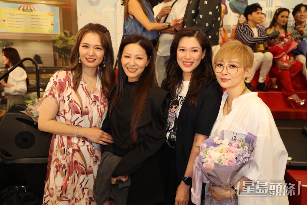 呂慧儀似乎更撐滕麗名。 呂慧儀似乎更撐滕麗名。