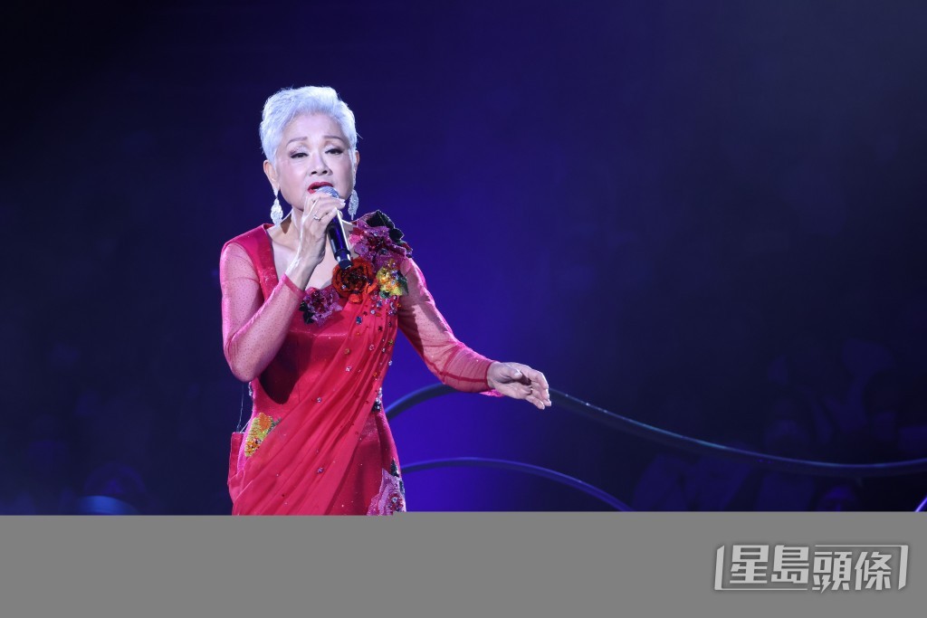 葉麗儀去年曾返港演出《情牽煇黃經典演唱會》。