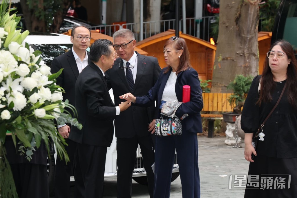 谷薇麗丈夫林炯熾獲親友問候。