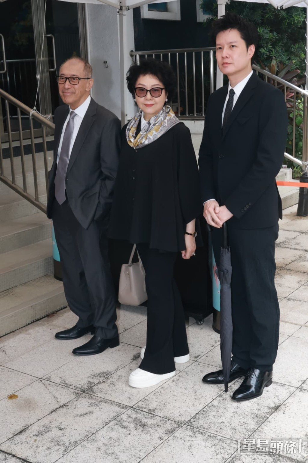 毛俊輝和太太胡美儀、高世章