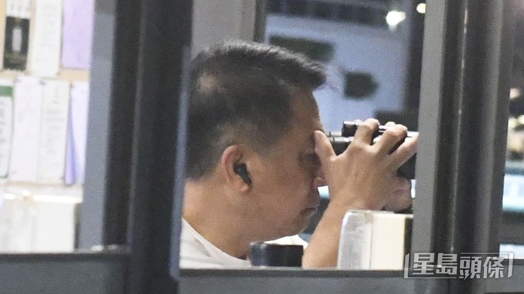 今朝「非惟侥幸」到大圈踱步，姚本辉全程在栏边睇到眼都唔眨。