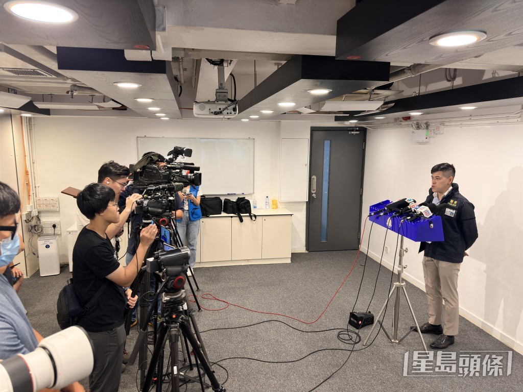 警方東區警區刑事調查第二隊高級督察霍立苡講述案情。 警方東區警區刑事調查第二隊高級督察霍立苡講述案情。