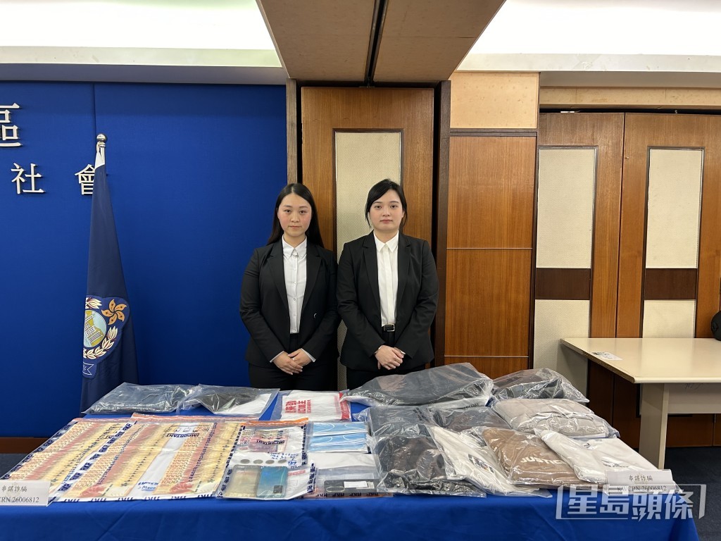 警方展示所得證物。曾志恆攝