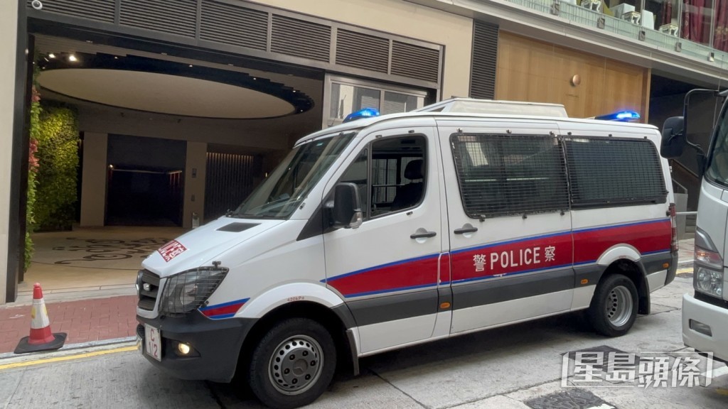 警員到場調查。楊偉亨攝