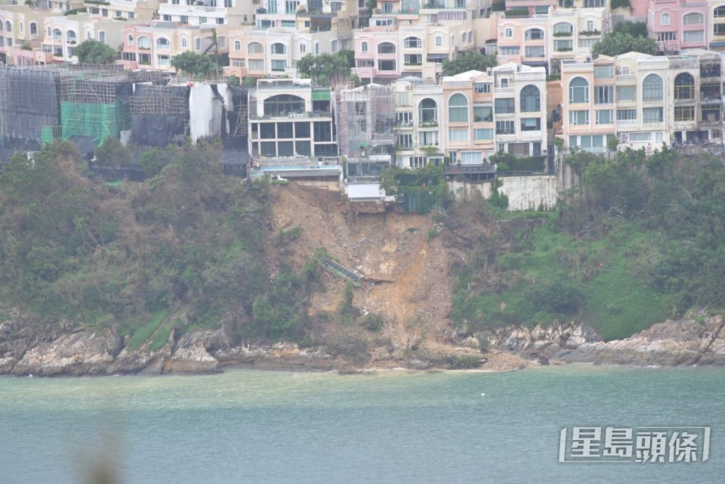 72號屋被屋宇署指出有明顯危險，已疏散有關佔用人。楊偉亨攝